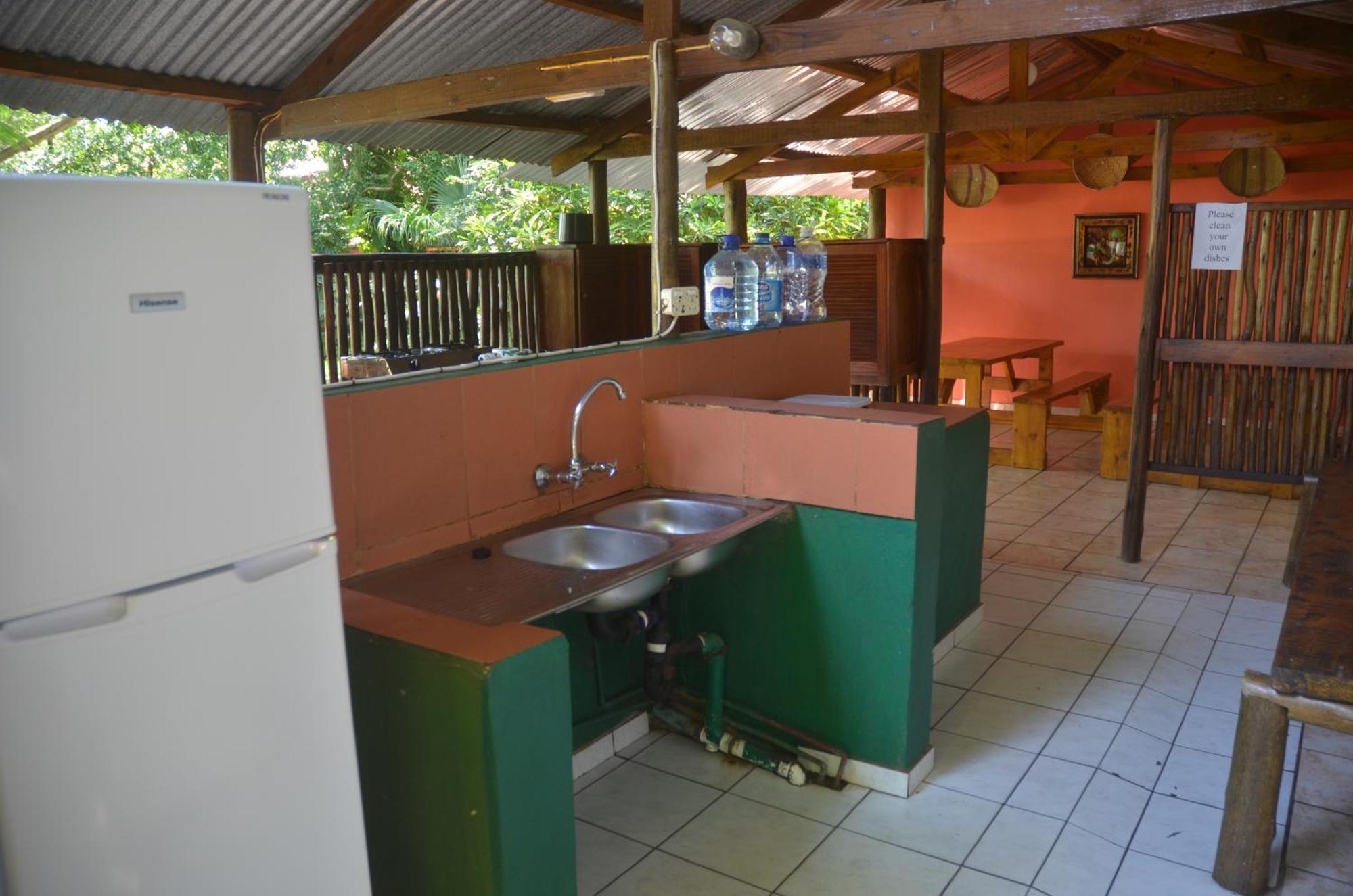 Bushbaby Lodge & Camping Hluhluwe Habitación foto